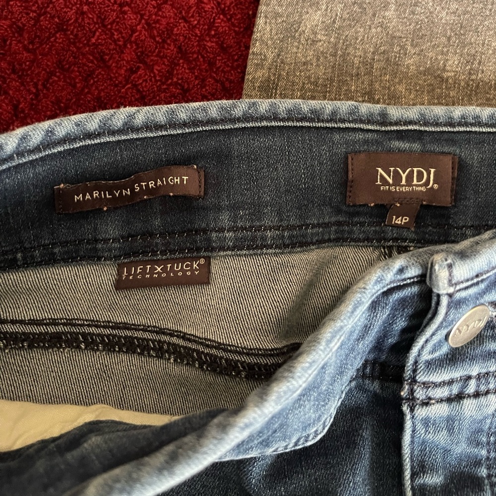 👖2 for 1 Bundle!- NYDJ jeans- 14P - Picture 9 of 15